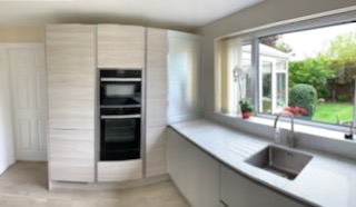 Otto Bleached Walnut & Porcelain